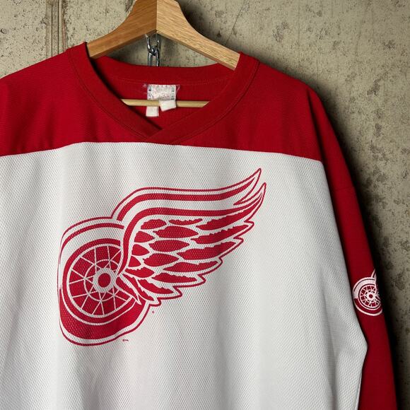 Detroit Red Wings NHL Steve Yzerman Vintage Off The Bench XL Jersey - Picture 2 of 5